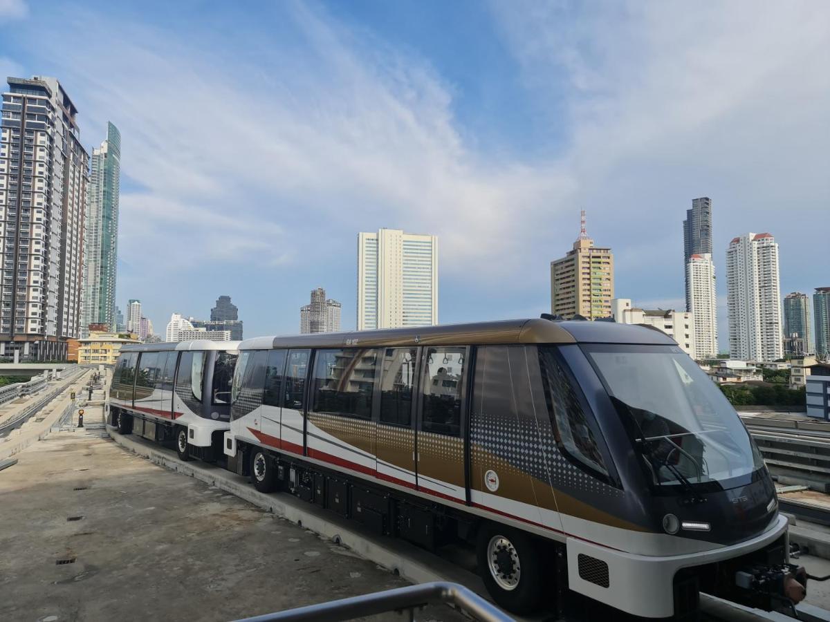 The Studio At Sathorn Terrace Lägenhet Bangkok Exteriör bild